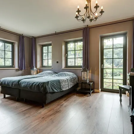 Landhaus Waldeifel - 18 Personen Ferienhaus Malberg