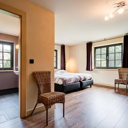 Landhaus Waldeifel - 18 Personen Ferienhaus Malberg