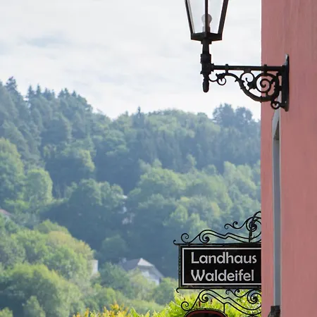 Ferienhaus Landhaus Waldeifel - 18 Personen Malberg